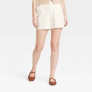 Mid-Rise Utility Trouser Shorts - Cream 10